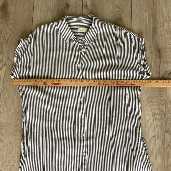 Thread & Supply Shirt Dress Women’s M Striped Summer 4th of July Excellent! 🌟 - Picture 4 of 5